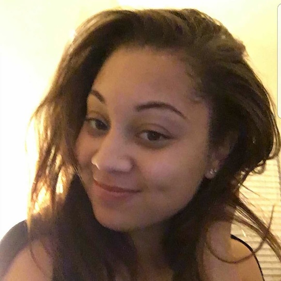 Meet your Posher, Amadea - Picture 3 of 3